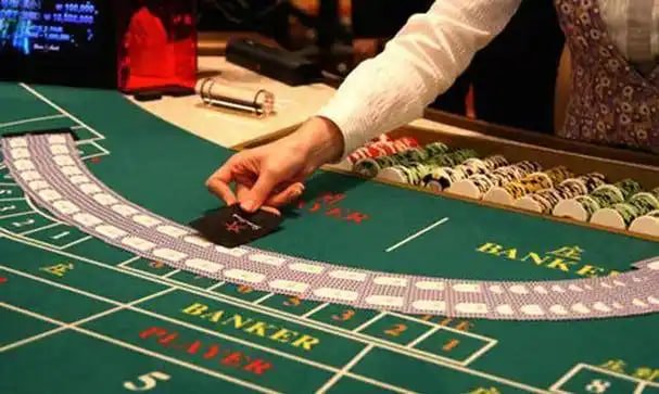 Permainan meja kasino klasik seperti blackjack dan roulette di bossgacor88